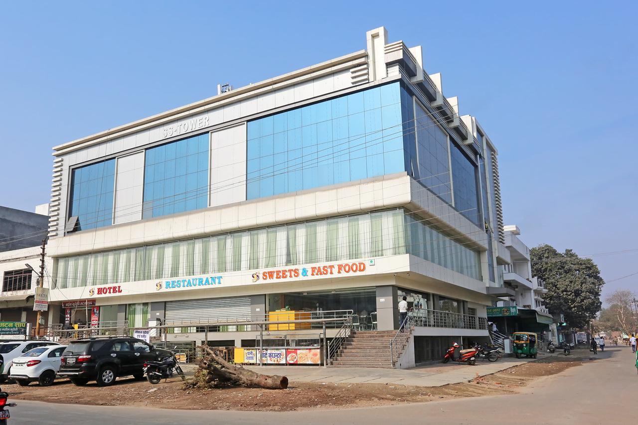 Oyo 11306 Ss Hotel Gorakhpur Exteriör bild